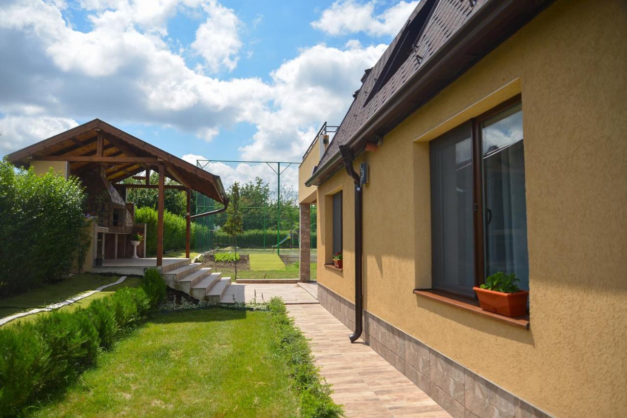 Guest House Erida Trastenik エクステリア 写真