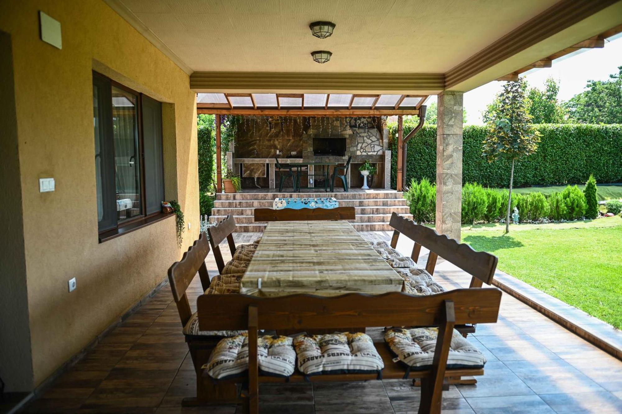 Guest House Erida Trastenik エクステリア 写真